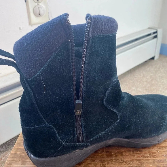 L.L.Bean Black Suede Mid-Calf Camping Rain Boots Women Size 9 Medium - Picture 6 of 6